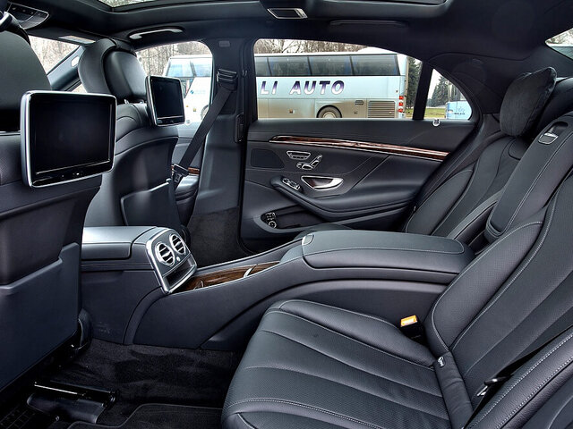 Аренда черного Mercedes S-class W222 Long с водителем в Минске | VIP Cortege