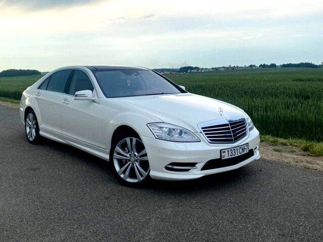 Mercedes S-class W221 Long белый (2010)