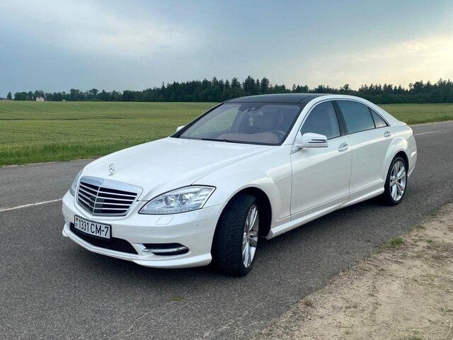 Mercedes S-class W221 Long белый (2010)