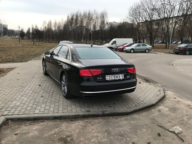 Audi A8 D4 Long