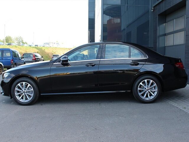 Mercedes E-class W213 черный