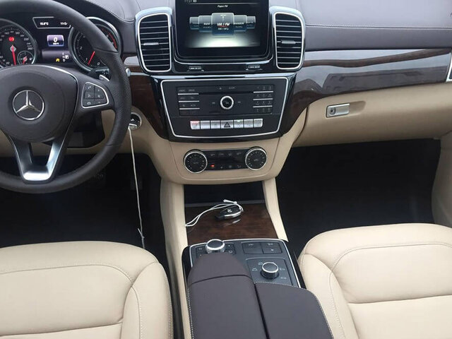 Mercedes GL Черный