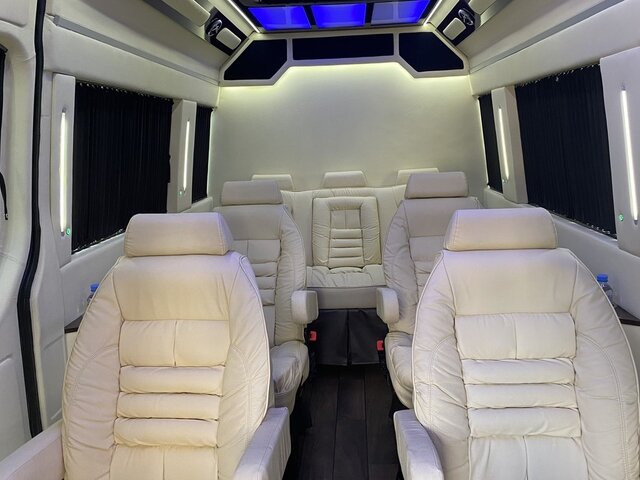 Mercedes Sprinter белый