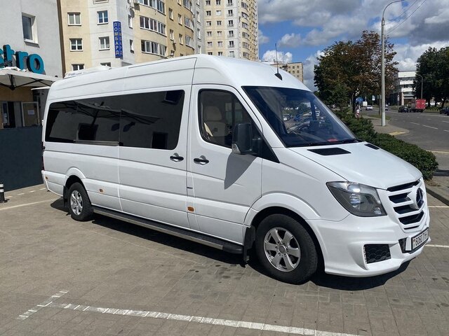 Mercedes Sprinter белый