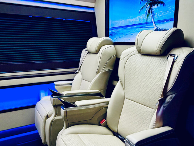 Mercedes-Benz Sprinter VIP 2023 (7 мест)
