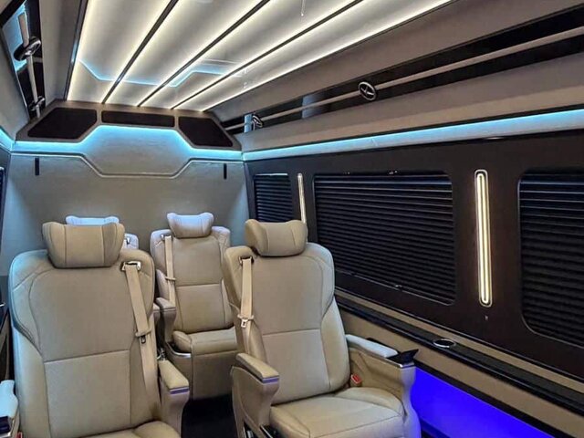 Mercedes-Benz Sprinter VIP 2023 (7 мест)