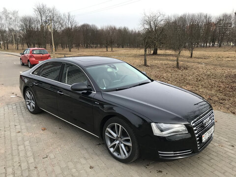 Audi A8 D4 Long