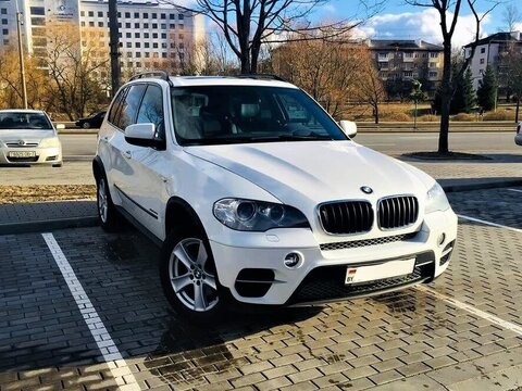 BMW X5 E70 белый